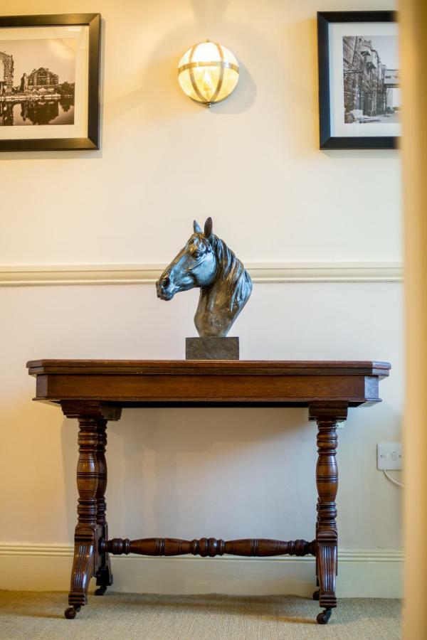 Stylish Apartment Close To Gloucester Quays & Docks エクステリア 写真